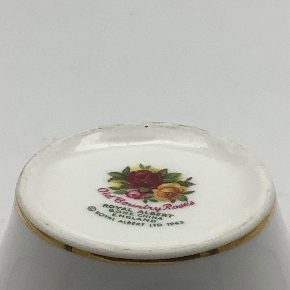 Vintage Royal Albert England Old Country Roses Miniature Vase